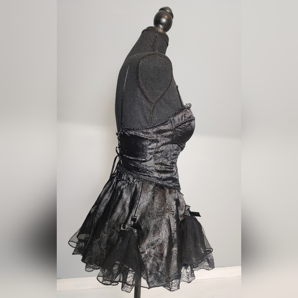 Cute Gothic Two Peice - Picture 4 of 11